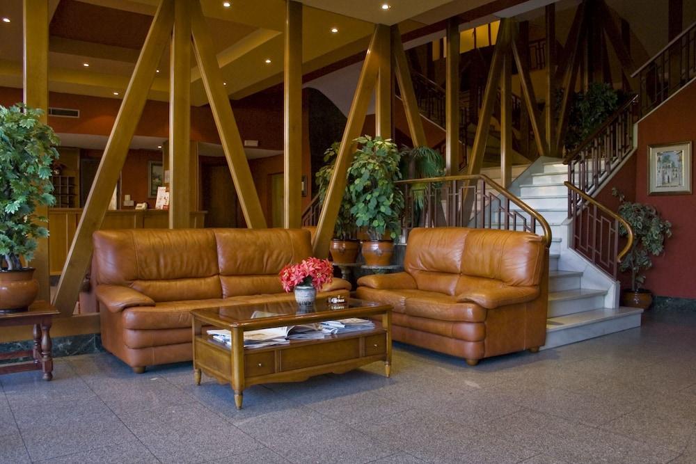Hotel Perales Talavera de la Reina Eksteriør billede